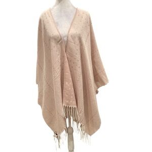 GENTLE FAWN M/L beige with peach tint T shawl with arm holes and fringe
